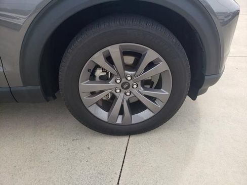 Used 2023 Ford Explorer XLT w/ Equipment Group 202A AWD/4WD image 28