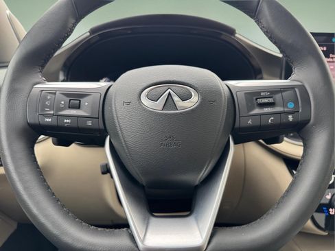 Used 2025 INFINITI QX60 Luxe w/ Vision Package AWD/4WD image 19