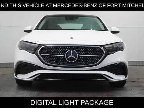 New 2026 Mercedes-Benz E 350 4MATIC Sedan image 4