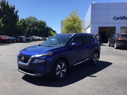 Used 2022 Nissan Rogue SL w/ SL Premium Package image 8