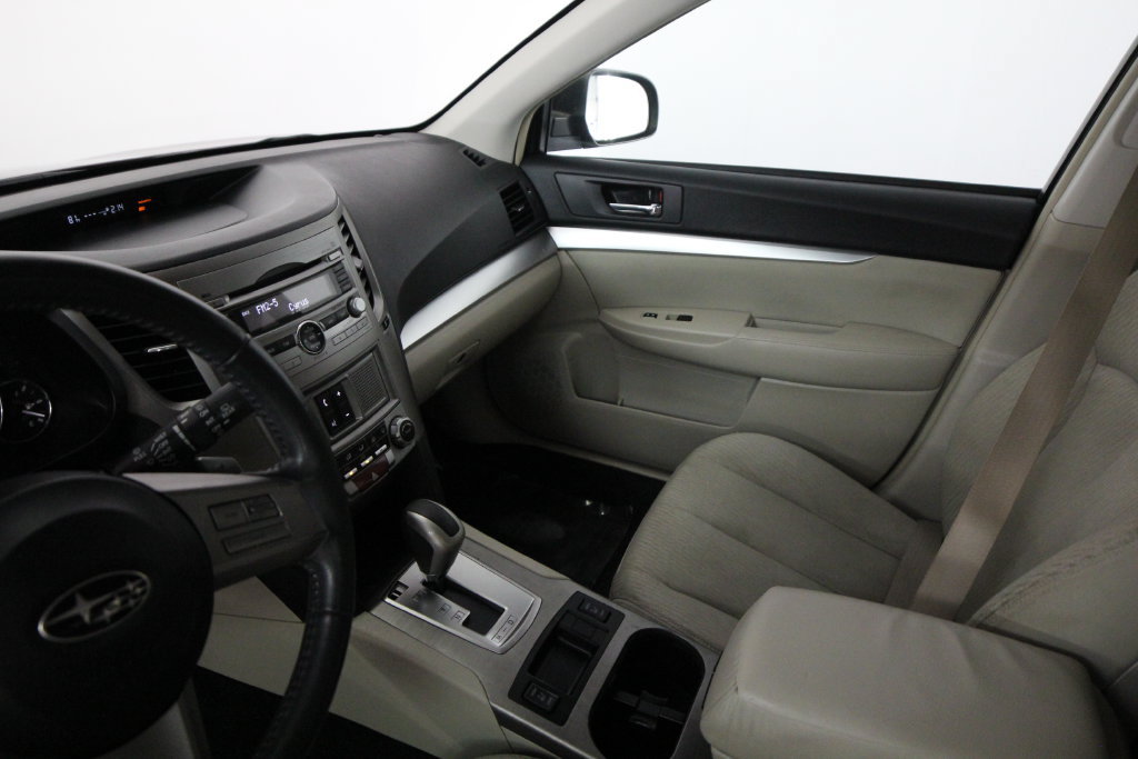 Used 2011 Subaru Outback 2.5i Premium w/ Protection Pkg 1A AWD/4WD image 20