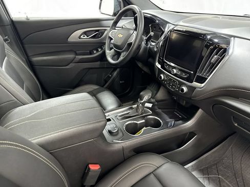 Used 2023 Chevrolet Traverse LT w/ LT Premium Package AWD/4WD image 35