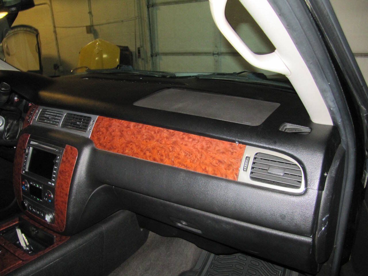 Used 2008 Chevrolet Avalanche LTZ w/ LTZ Preferred Equipment Group AWD/4WD image 28