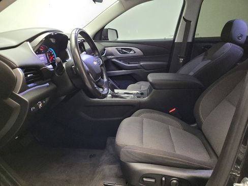 Used 2020 Chevrolet Traverse LT FWD image 17