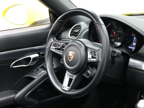 Used 2019 Porsche 718 Boxster GTS RWD image 85