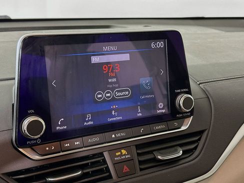 Used 2019 Nissan Altima 2.5 SV FWD image 21