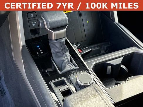 Used 2024 Toyota Tundra Limited image 22