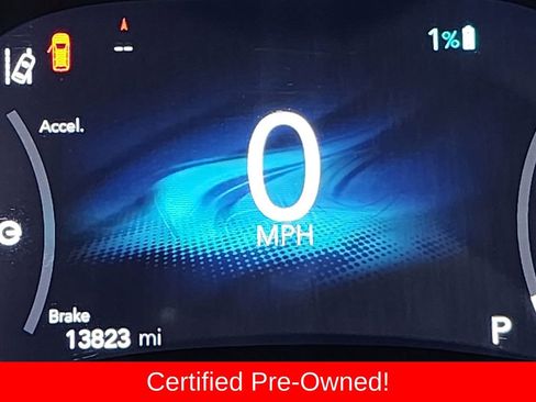 Used 2025 Chrysler Pacifica Pinnacle image 16