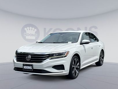Used 2021 Volkswagen Passat 2.0T SE