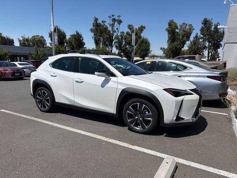 Used 2025 Lexus UX 300h FWD w/ Accessory Package (Z2) image 3