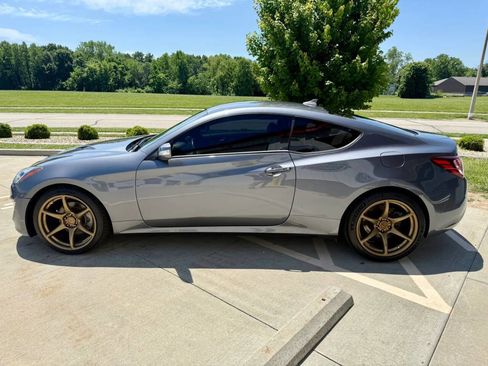 Used 2015 Hyundai Genesis 3.8 RWD image 5