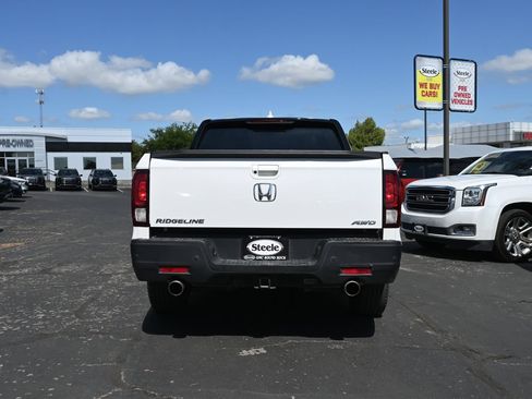 Used 2023 Honda Ridgeline Black Edition image 6