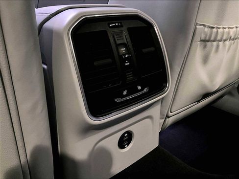 Used 2023 Porsche Macan S image 30