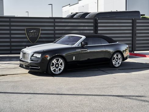 Used 2016 Rolls-Royce Dawn image 5