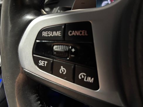 Used 2021 BMW X5 xDrive40i w/ M Sport Package AWD/4WD image 23