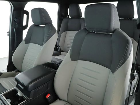 Used 2024 Toyota Tacoma 4x4 Double Cab image 4