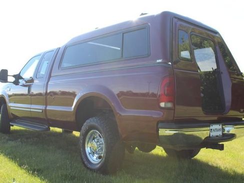 Used 2000 Ford F250 Lariat image 6