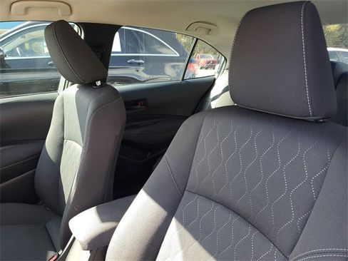 Used 2024 Toyota Corolla LE image 19