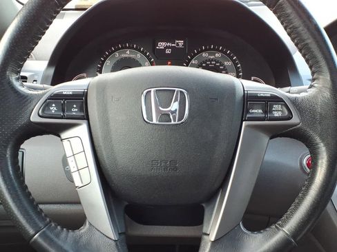 Used 2014 Honda Odyssey EX-L image 17
