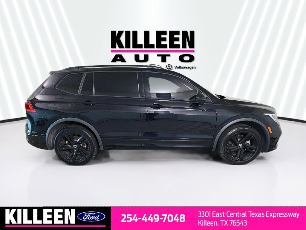 Used 2024 Volkswagen Tiguan SE R-Line FWD image 9