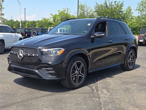Used 2025 Mercedes-Benz GLE 450 4MATIC image 3