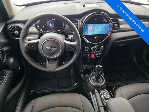 Used 2024 MINI Cooper 4-Door Hardtop w/ Storage Package FWD image 12