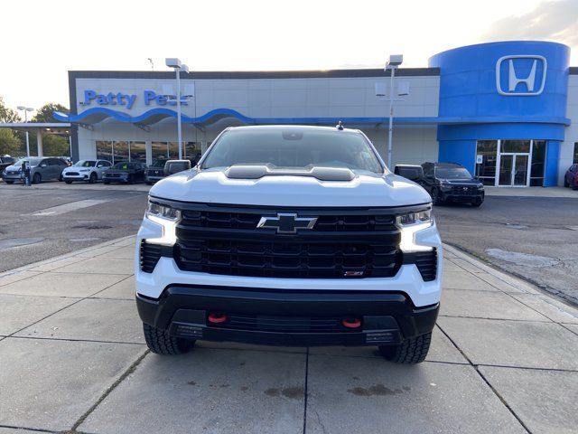 Used 2023 Chevrolet Silverado 1500 LT Trail Boss w/ Protection Package AWD/4WD image 3