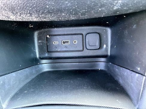 Used 2022 Chevrolet Equinox RS w/ LPO, Floor Liner Package FWD image 31