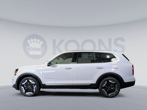 New 2025 Kia Telluride S image 2