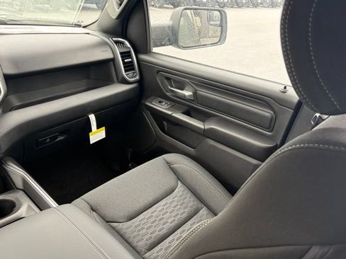 New 2026 RAM 1500 Express AWD/4WD image 30