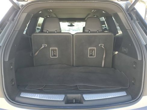 Used 2023 Cadillac XT6 Luxury image 8