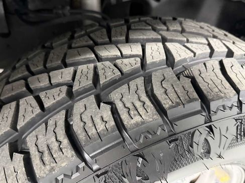Used 2004 Ford Excursion Eddie Bauer AWD/4WD image 3