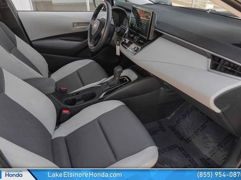 Used 2024 Toyota Corolla LE FWD image 18