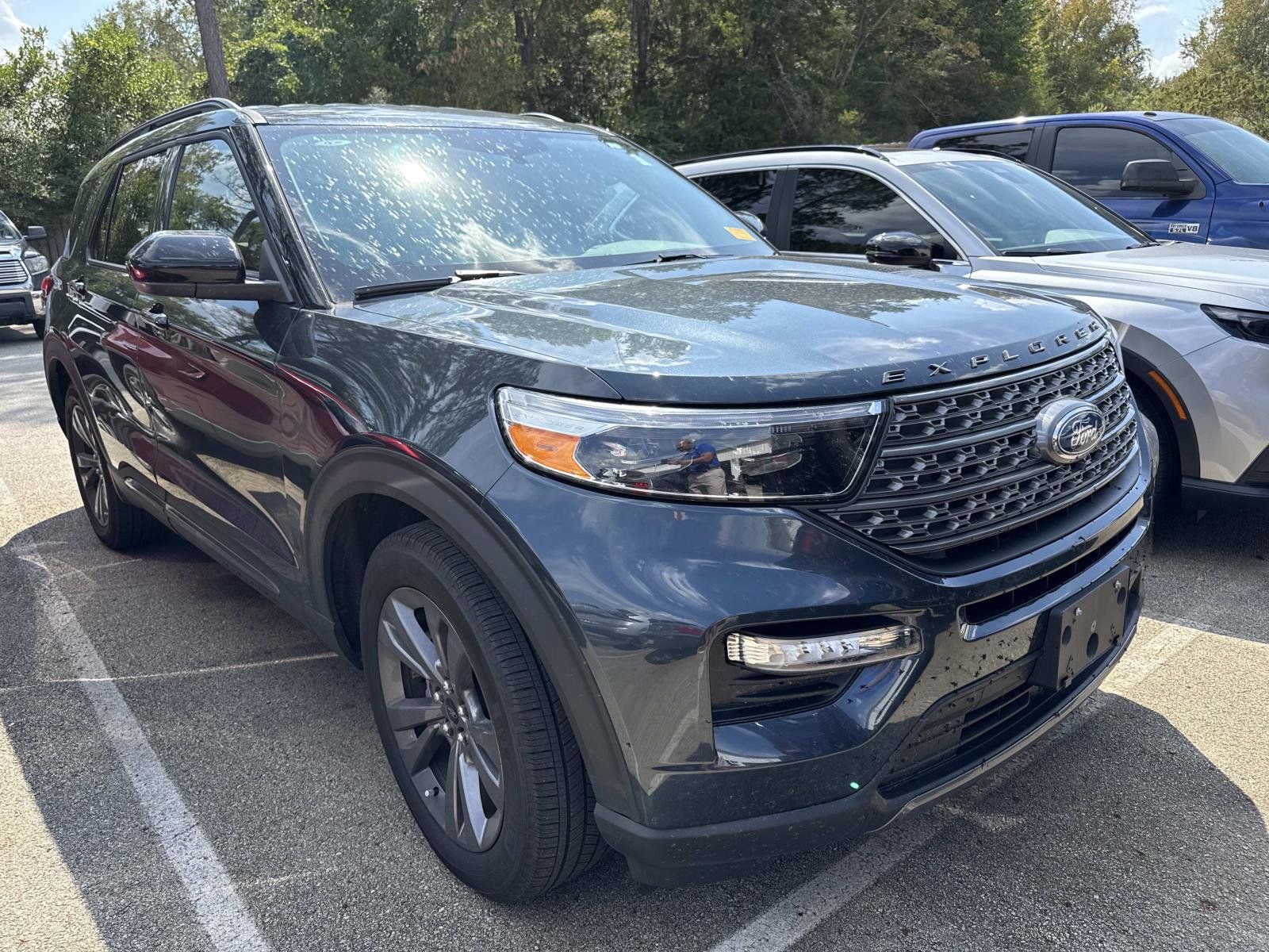 Used 2023 Ford Explorer XLT w/ Equipment Group 202A RWD image 1