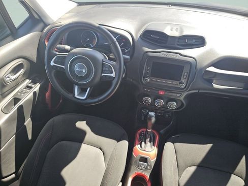 Used 2017 Jeep Renegade Trailhawk image 26