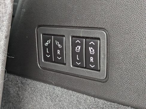 Used 2020 Cadillac XT6 Premium Luxury image 15