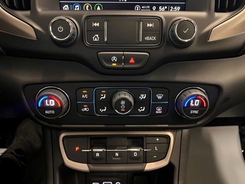 Used 2024 GMC Terrain Denali w/ Denali Premium Package image 31