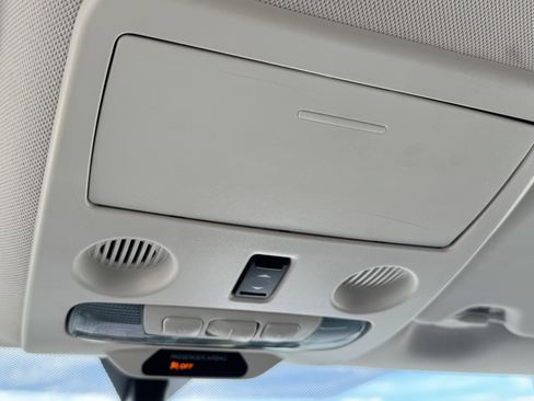 Used 2018 Ford EcoSport SE image 24