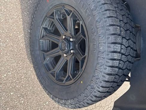 Used 2011 RAM 1500 Classic SLT image 18