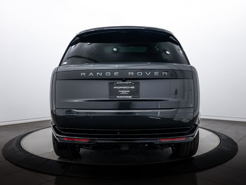 Used 2024 Land Rover Range Rover Long Wheelbase Autobiography image 6