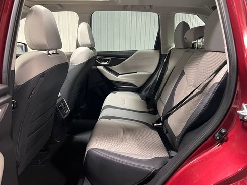 Used 2024 Subaru Forester Premium image 6
