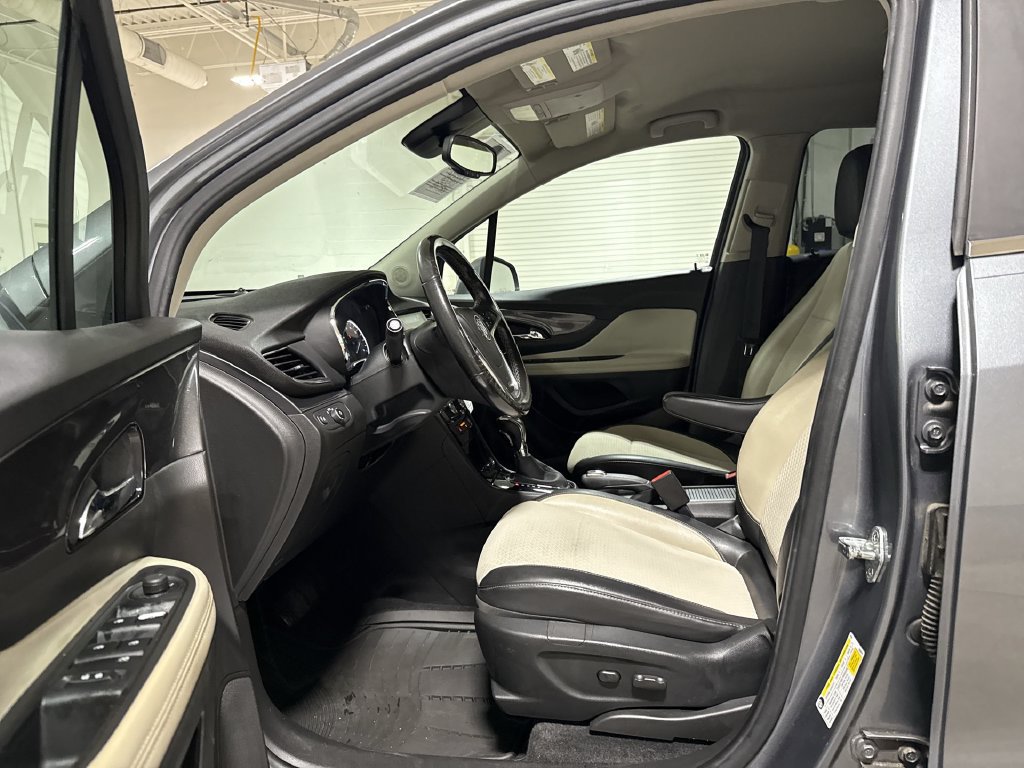 Used 2019 Buick Encore Preferred FWD image 19