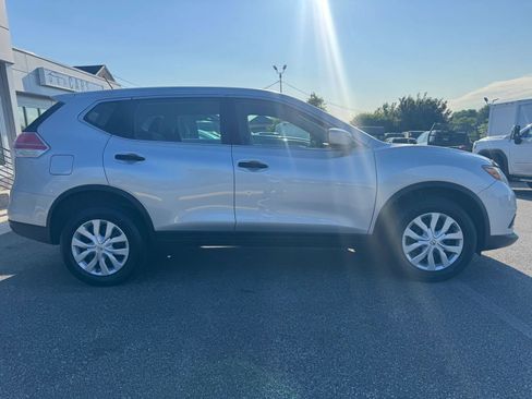 Used 2016 Nissan Rogue S AWD/4WD image 4
