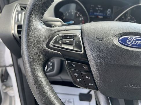 Used 2017 Ford Escape Titanium image 28
