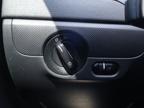 Used 2016 Volkswagen Jetta S image 15