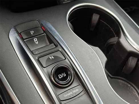 Used 2018 Acura MDX SH-AWD image 19