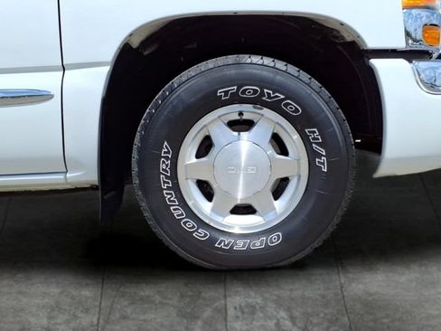 Used 2004 GMC Sierra 1500 SLE RWD image 9