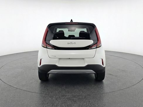 Used 2025 Kia Soul LX w/ LX Technology Package image 7