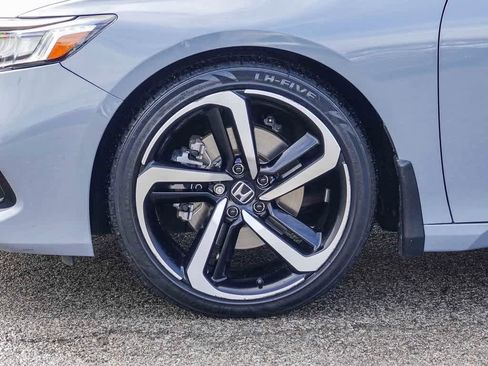 Used 2022 Honda Accord Sport image 10