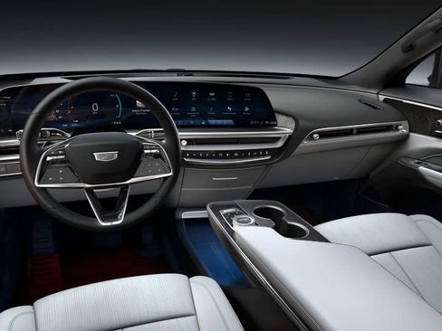 New 2025 Cadillac Lyriq Luxury w/ LPO, Floor Liner Package image 67